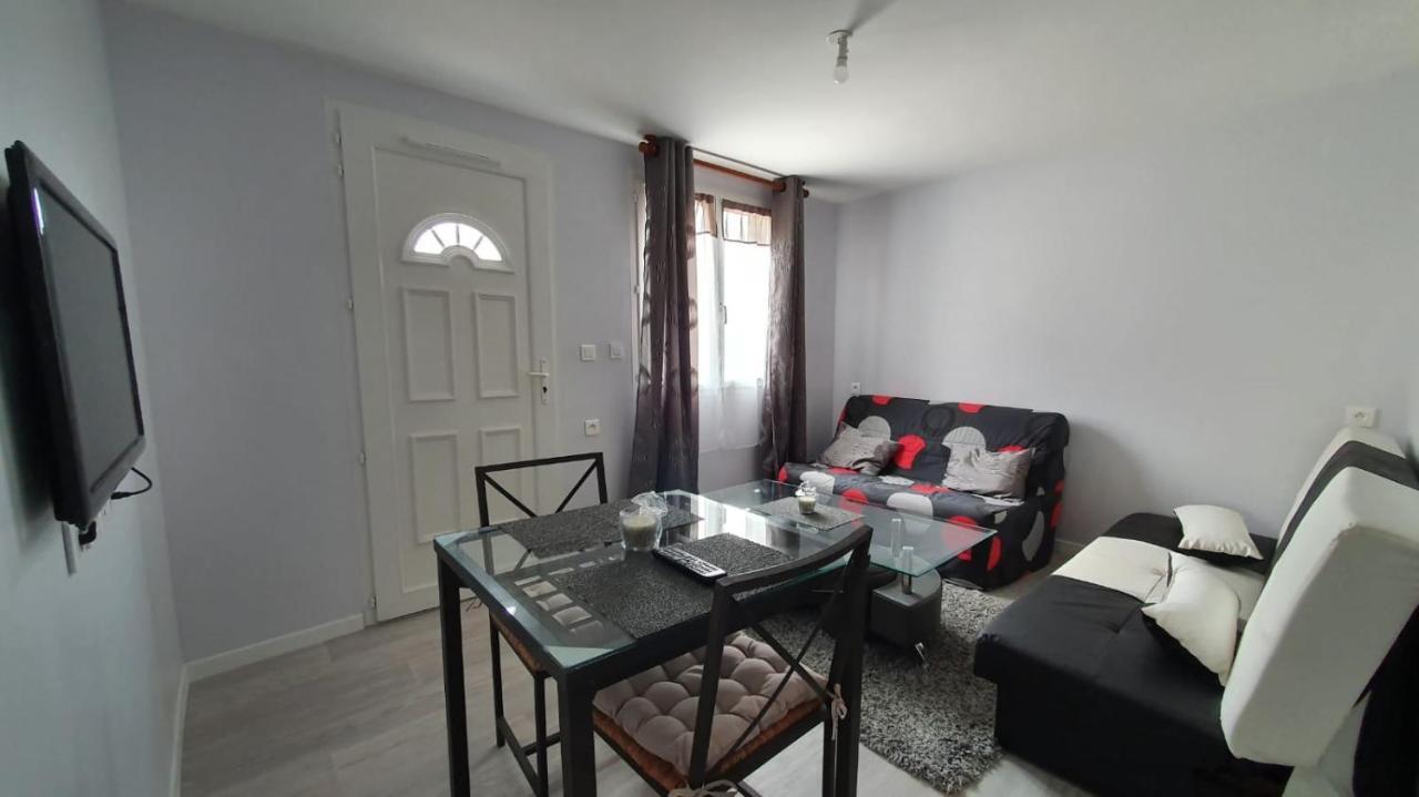 Appartement Neuf Dans Maison Villargondran エクステリア 写真